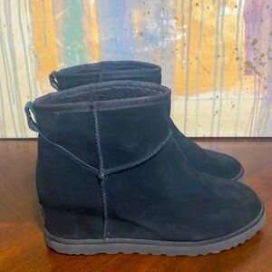UGG Classic Femme Mini Boots Hidden Wedge Heel Black Womens 11